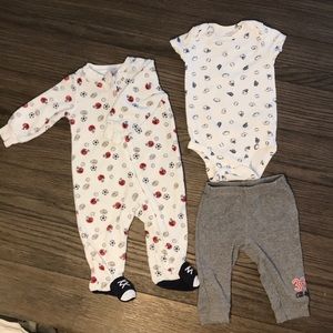 ⚾️Baby Footie PJ’s AND Matching Onesie & Pants🏈